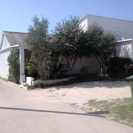 13158b Apartment